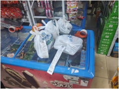 95后小伙回乡开超市月销50万 即时零售成实体经济回温新动力